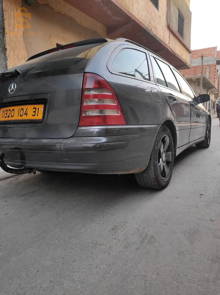 Mercedes c270 break fih demi moutuer mahtot jdid