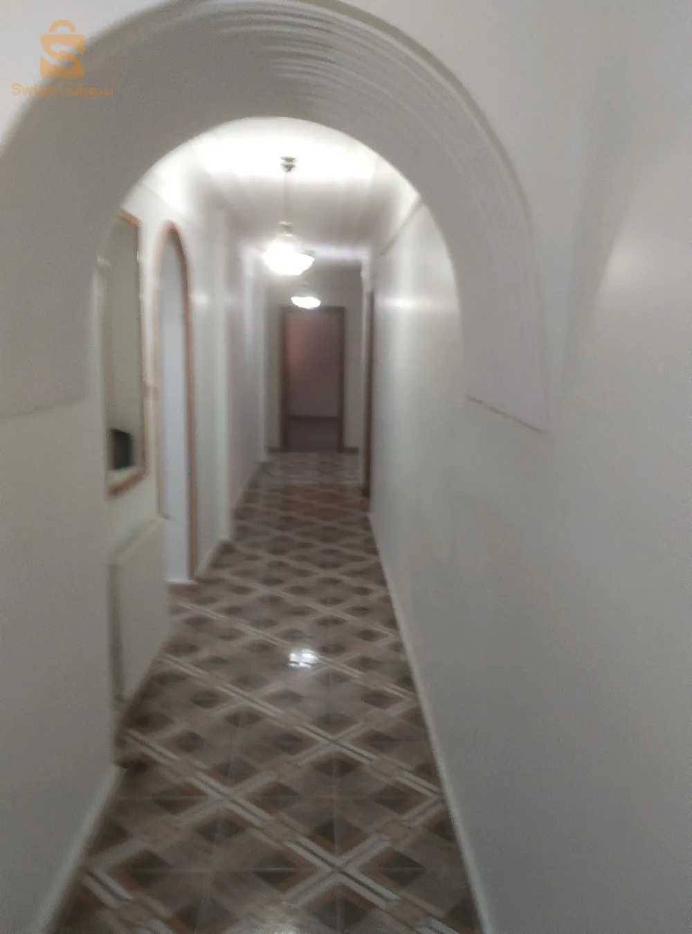 très belle F4 BD des 20 m Blida Blida