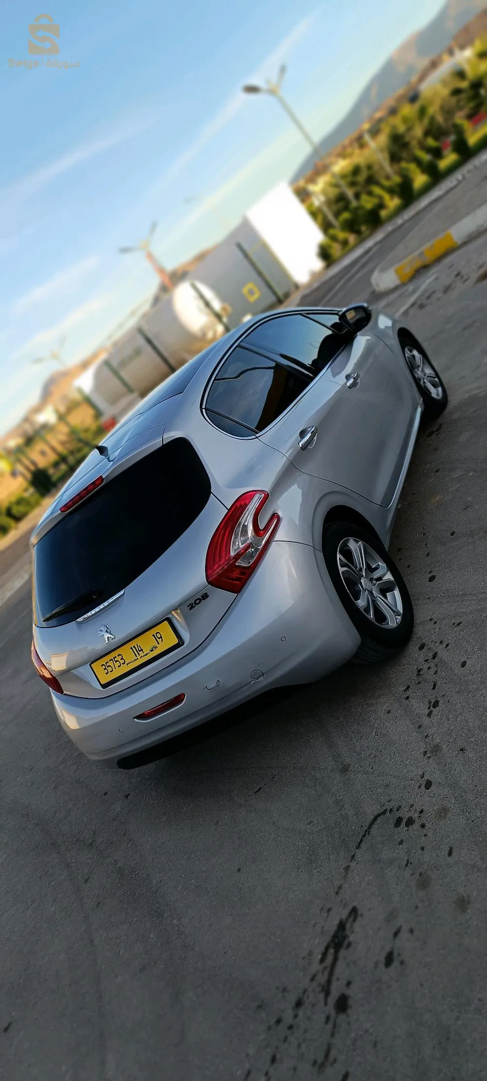 208 hdi