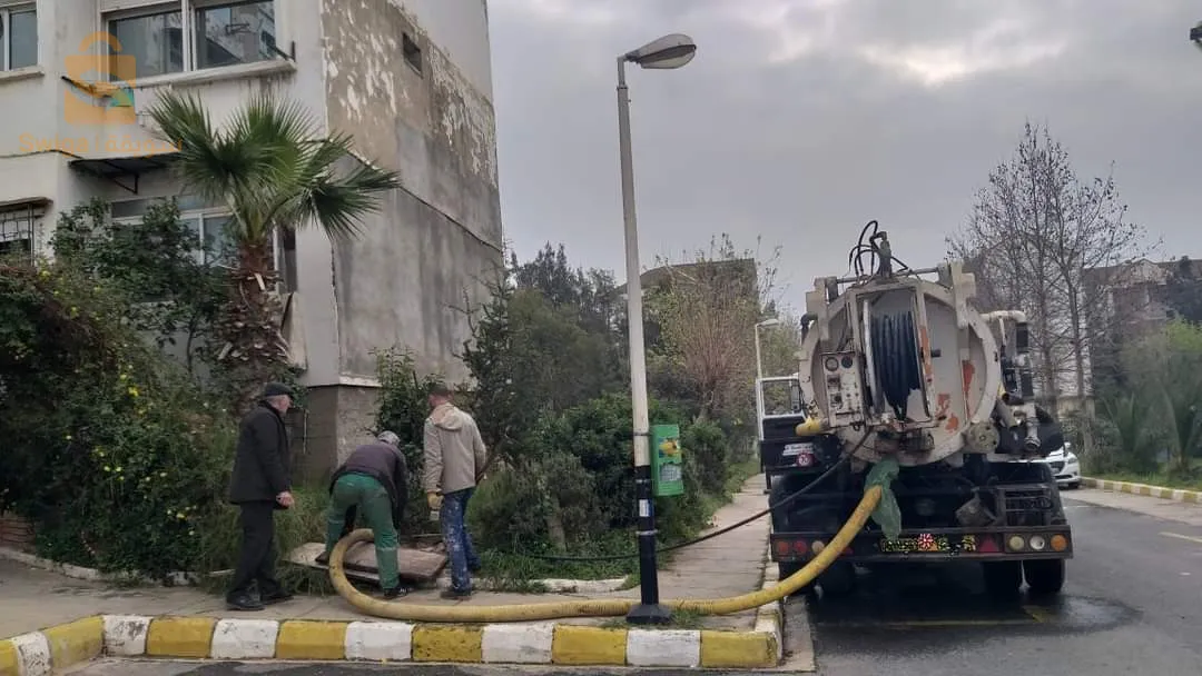 شاحنة الصرف الصحي