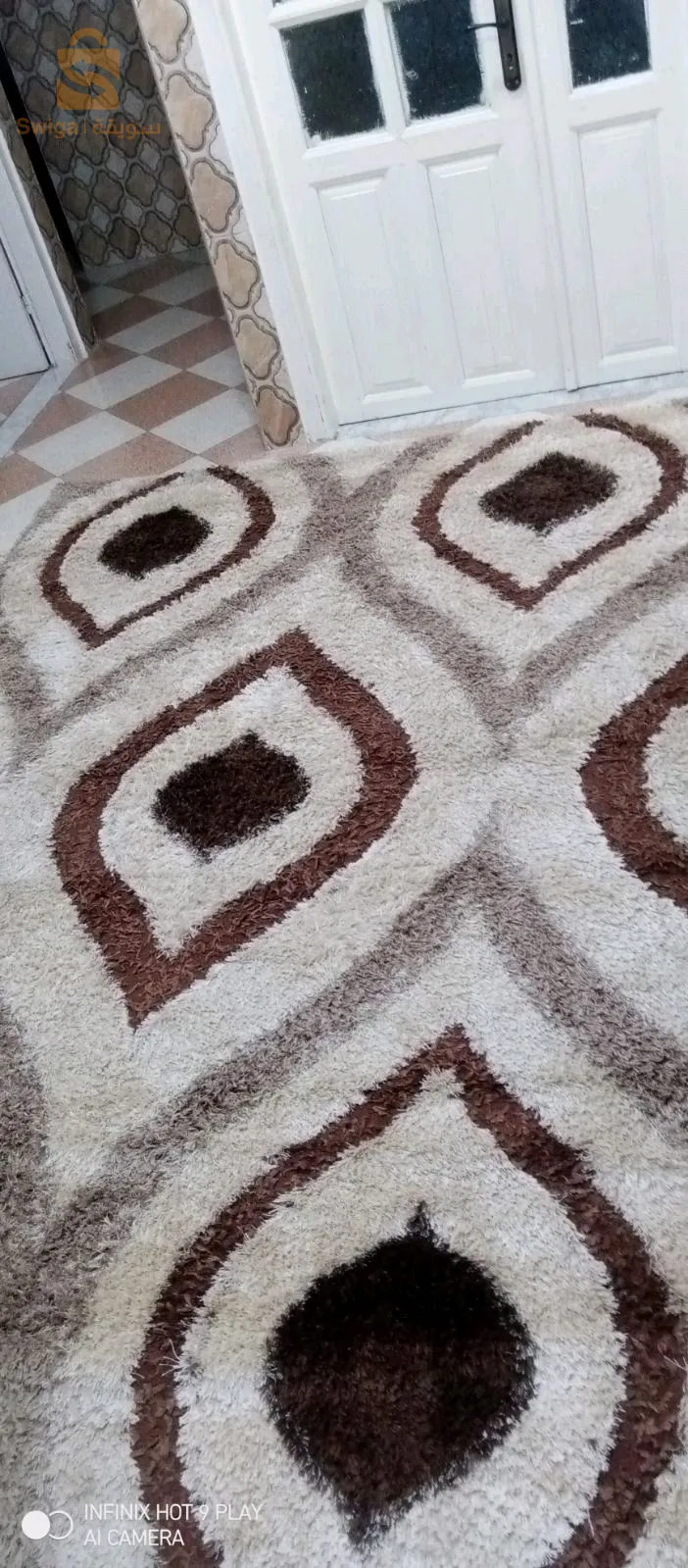 رزبية راقية صنع الشارقة ( الإمارات ) tapis gazoné