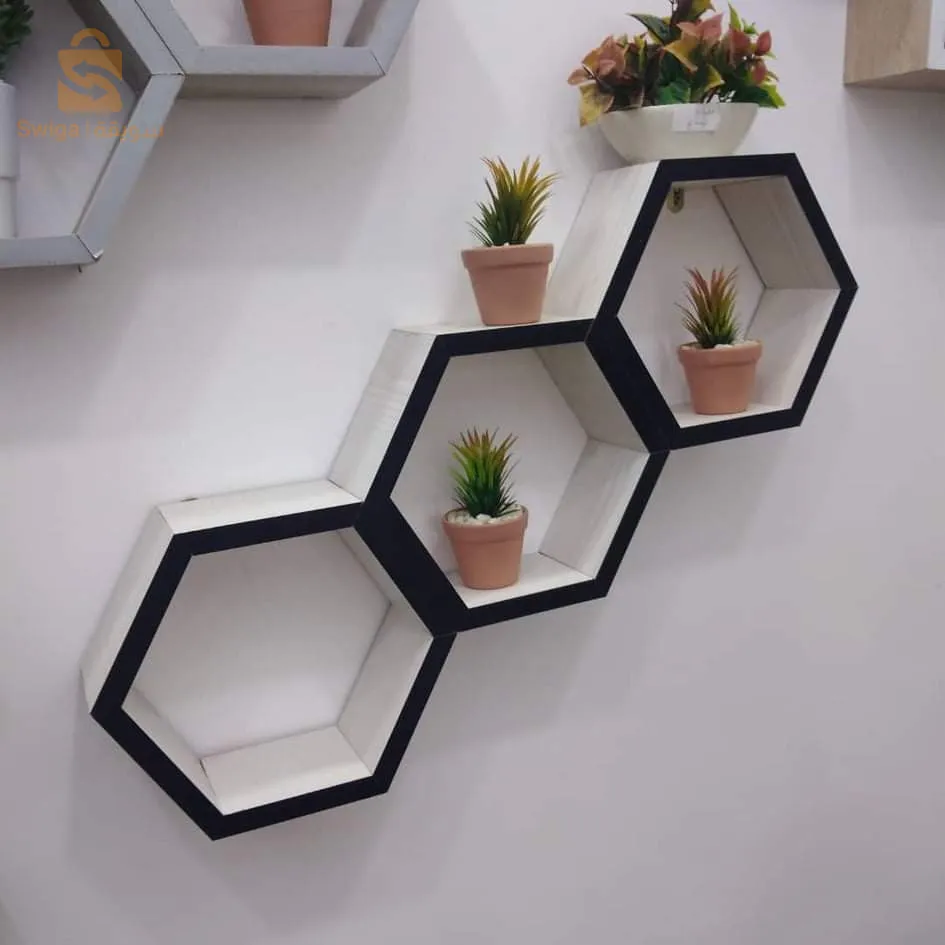 رفوف لتزين الصالونات