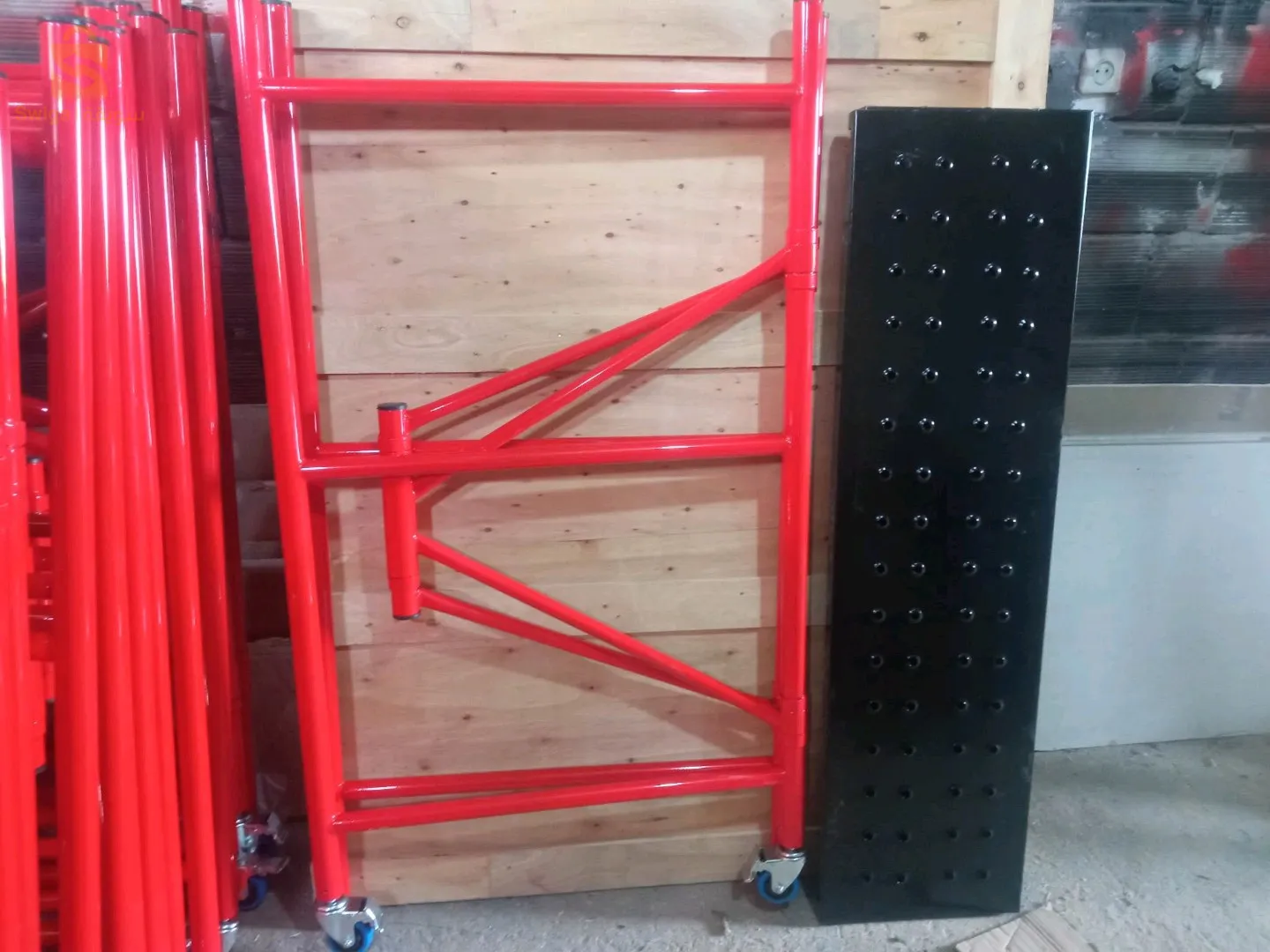 طاولة العمل قابلةللطي