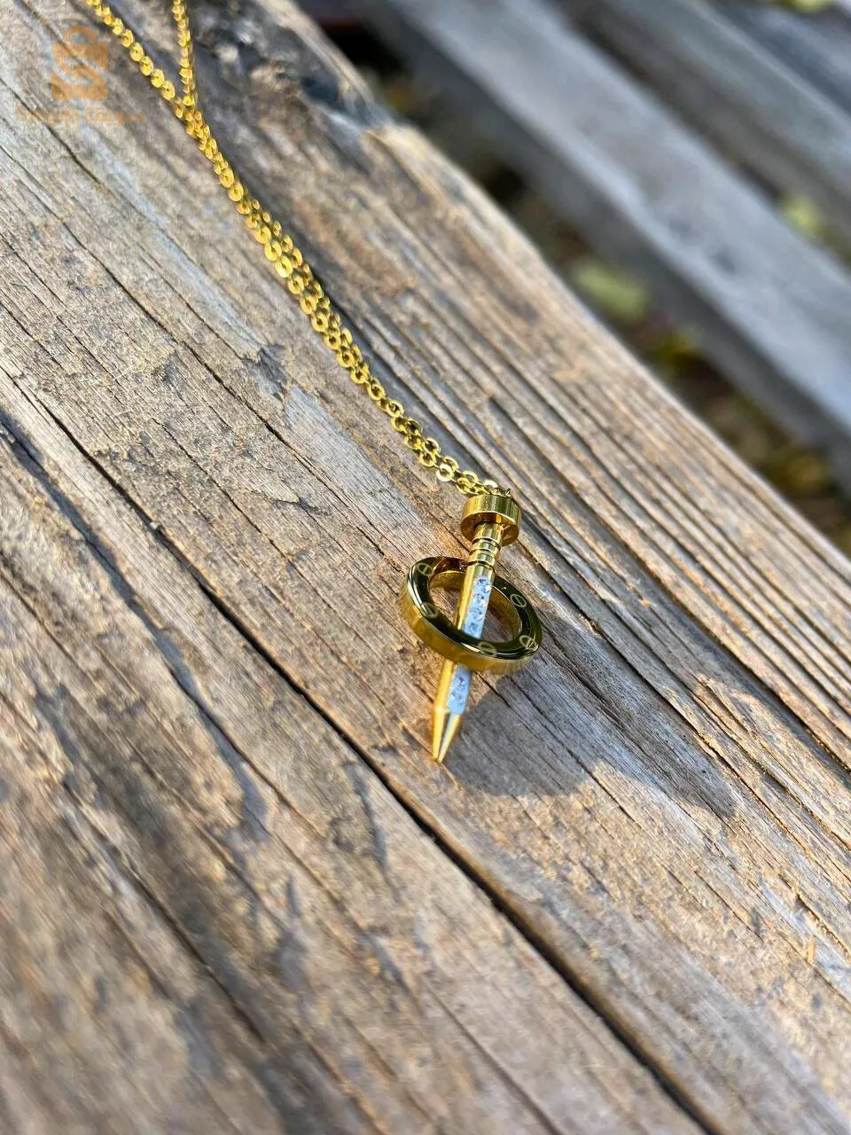 سناسل انيقة جدا