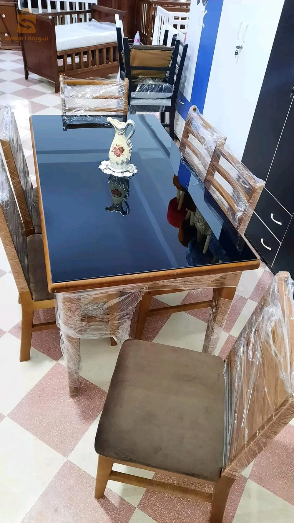 طاولة مطبخ عصرية