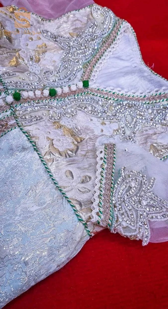 robe kabyle et coftan pour les petites filles