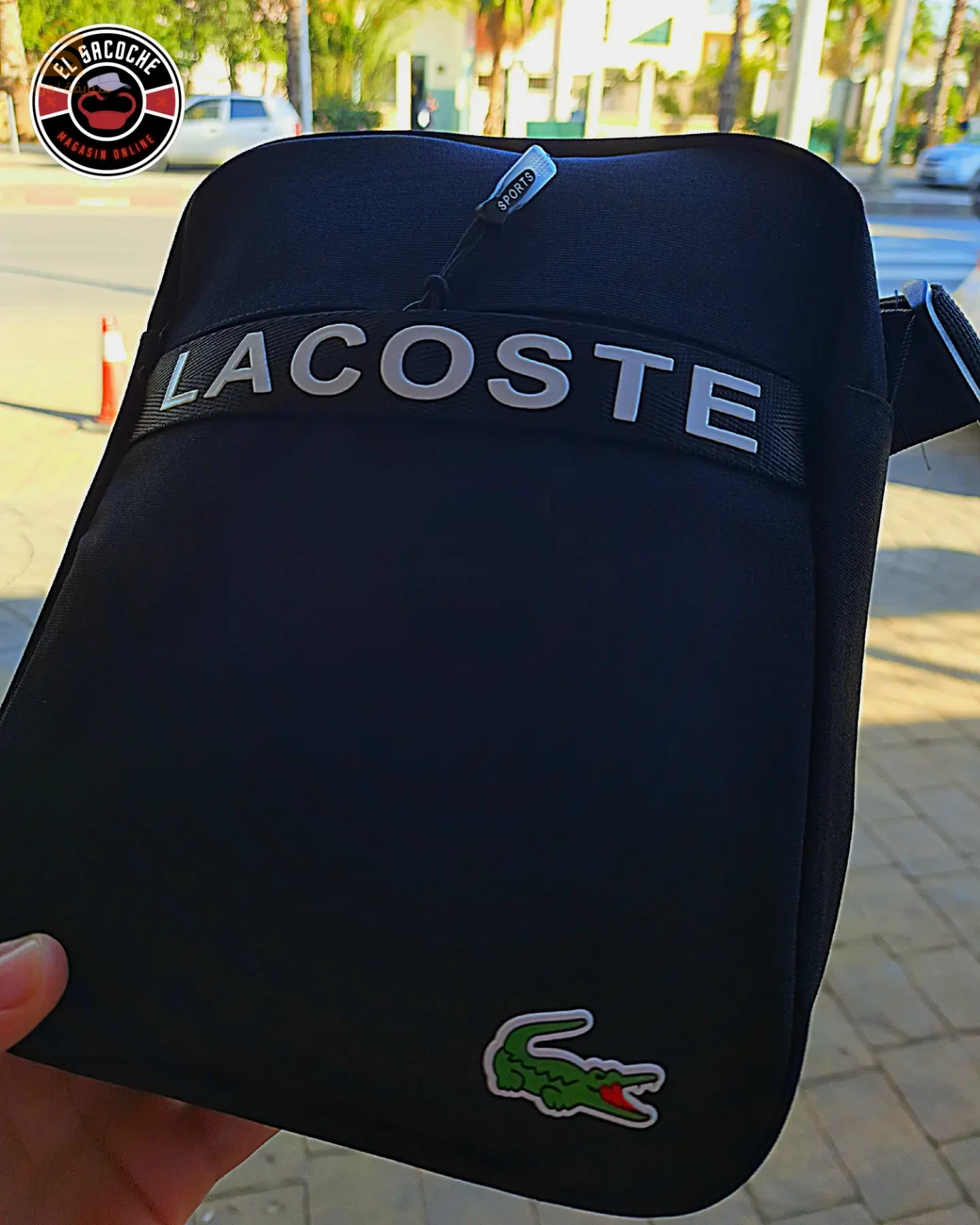 Sacouche Lacost in two colors black and blue 🐊✨
Very excellent 💯 quality
+ Delivery available to 58 states 😎