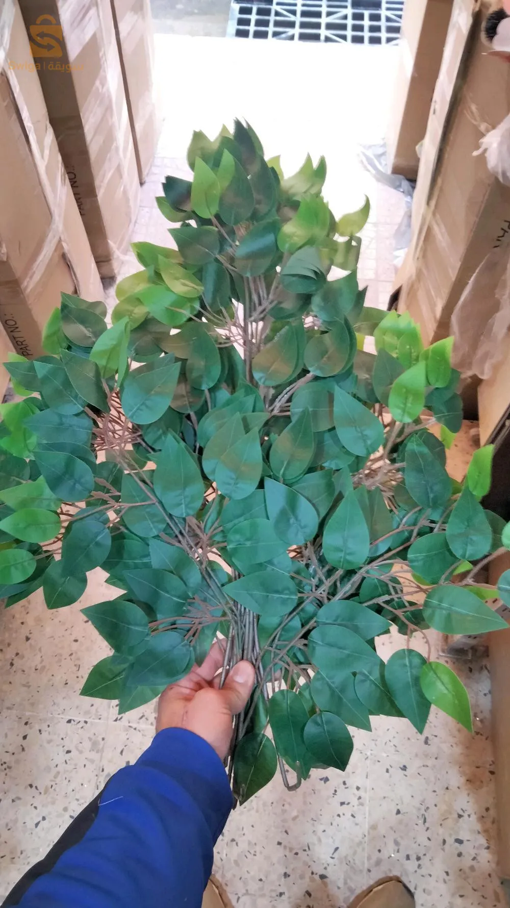 متوفر ورد اصطناعي للبيع