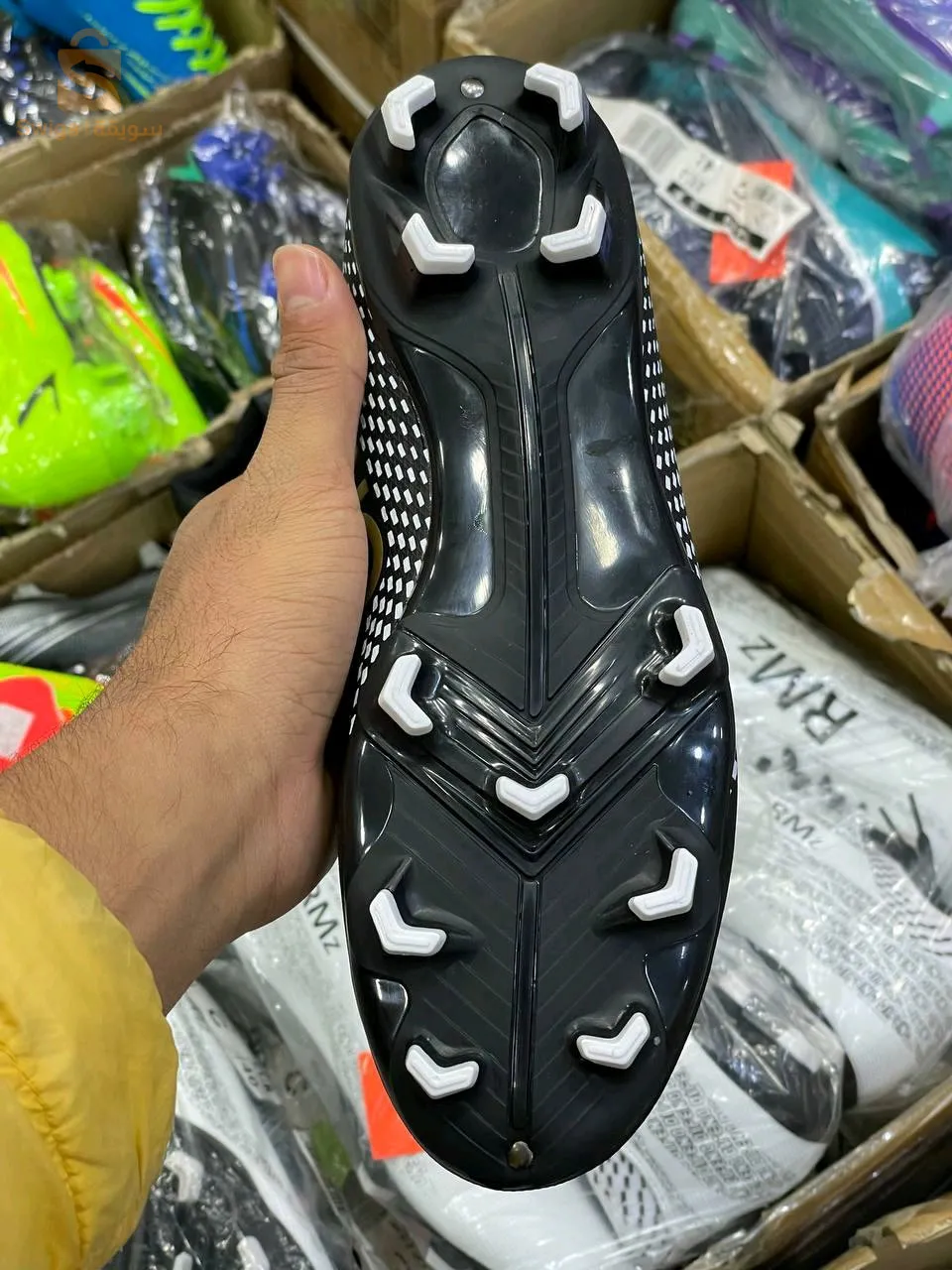 soulier cr7 professional + les bas gratuit