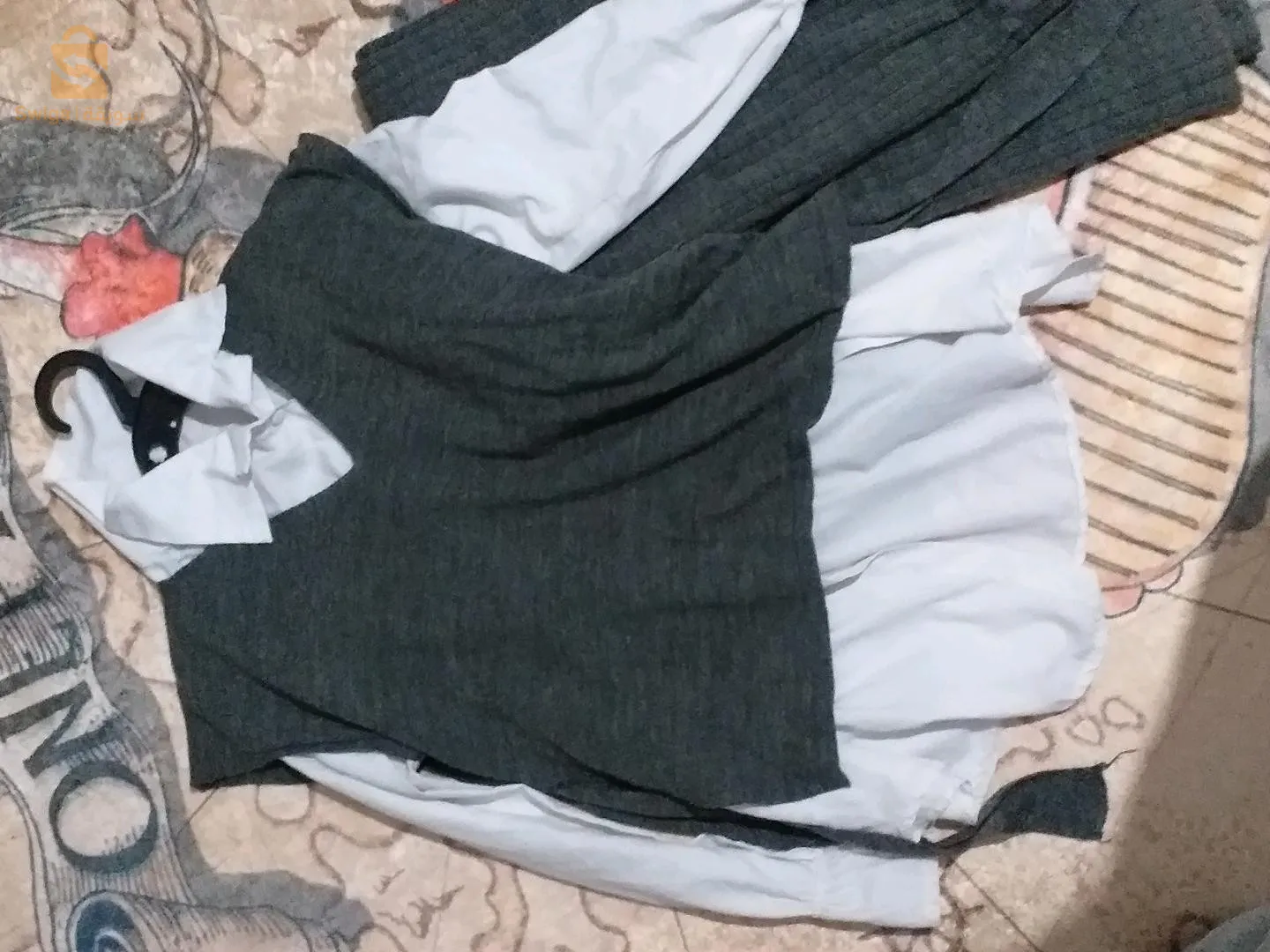 Ensemble gris
التوصيل متوفر لجميع الولايات