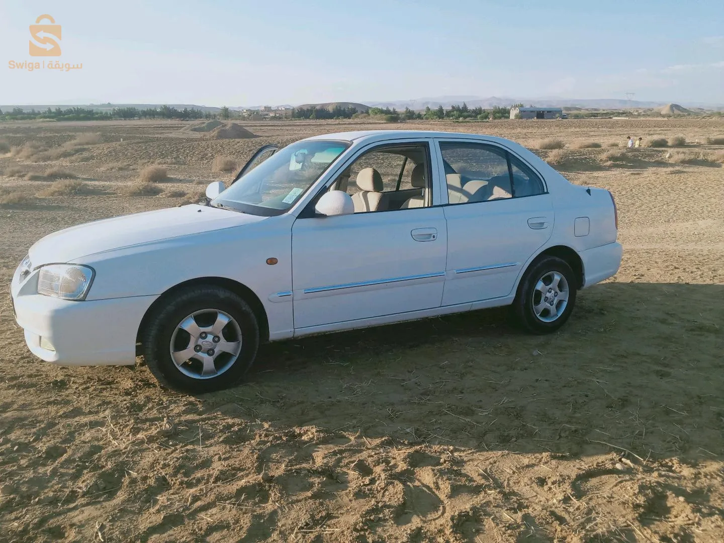 سيارة للبيع فيها المعاود رقم الهاتف 0665616217