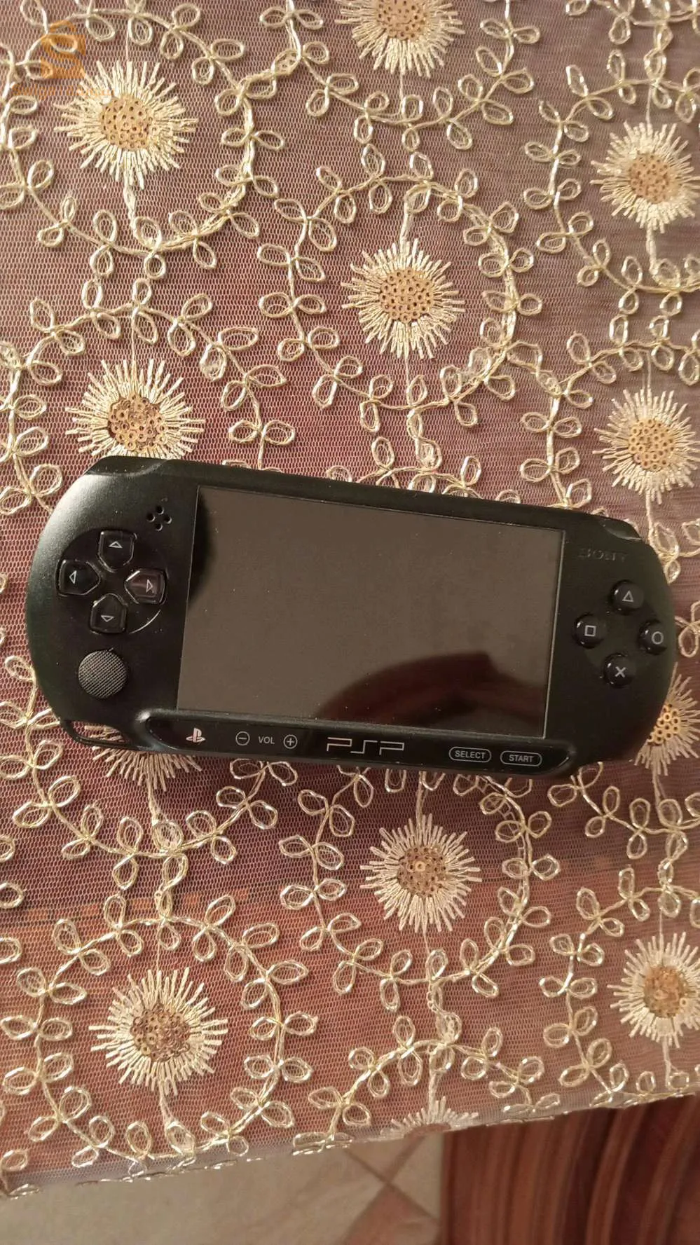 PSP ndhif m3eh 5CD avec carte mémoire 4 GB