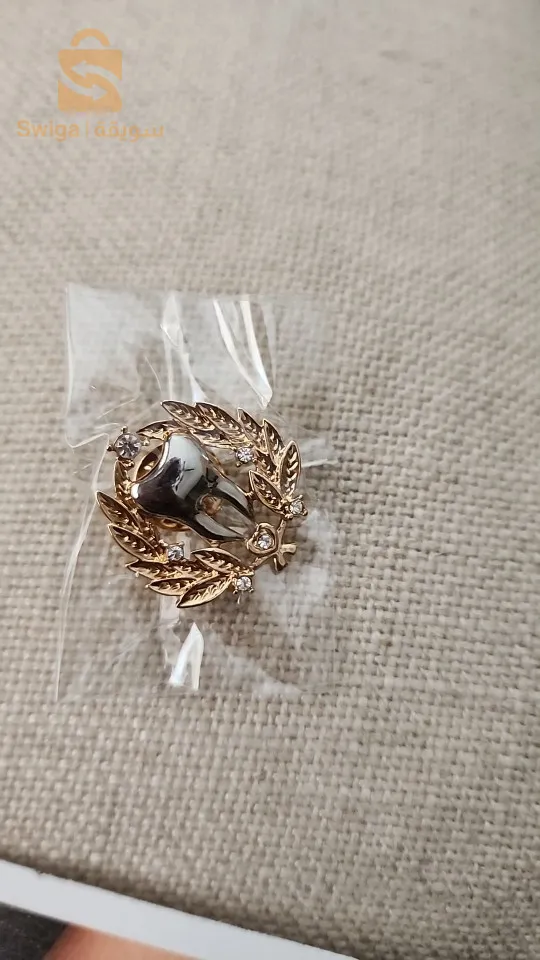 Pin's de différentes formes