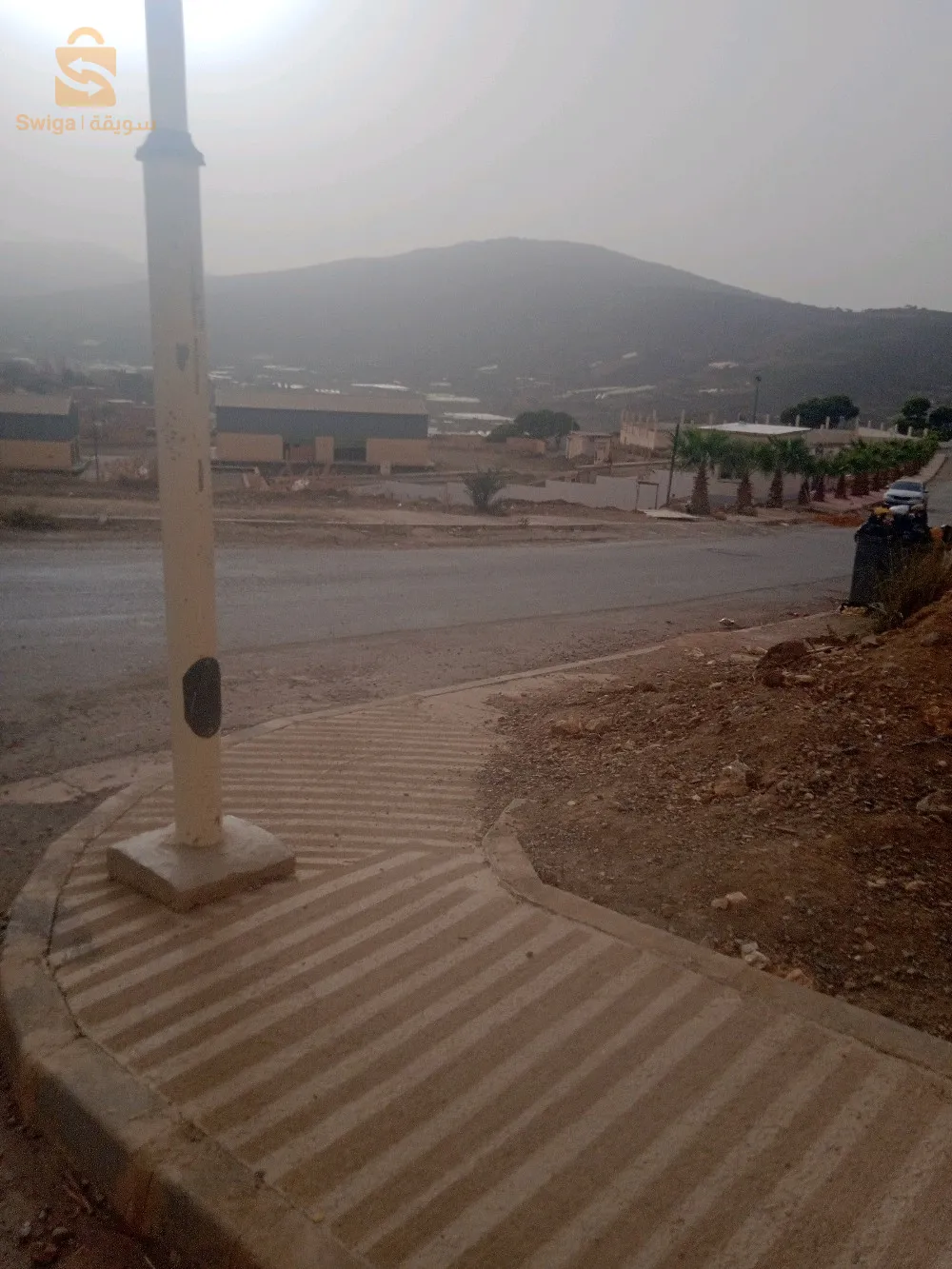 j'ai charch un travail