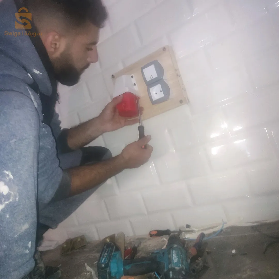 تركيب كهرباء المنازل، كاميرات مراقبة، مكيف هواء، مضخت مياه