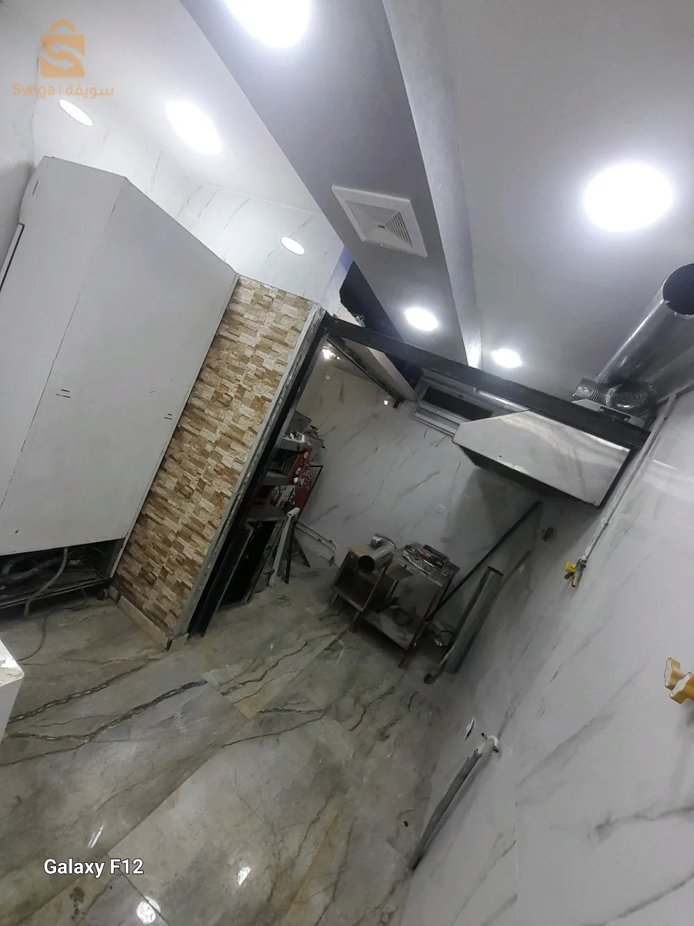 كراء مطعم مجهز
