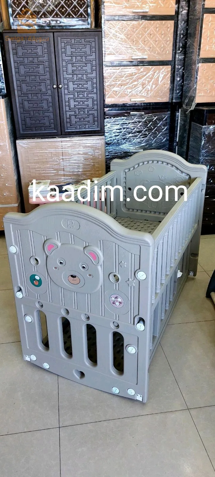 جبنالكم سرير دوح بلاستيكي بجودة جد ممتازة