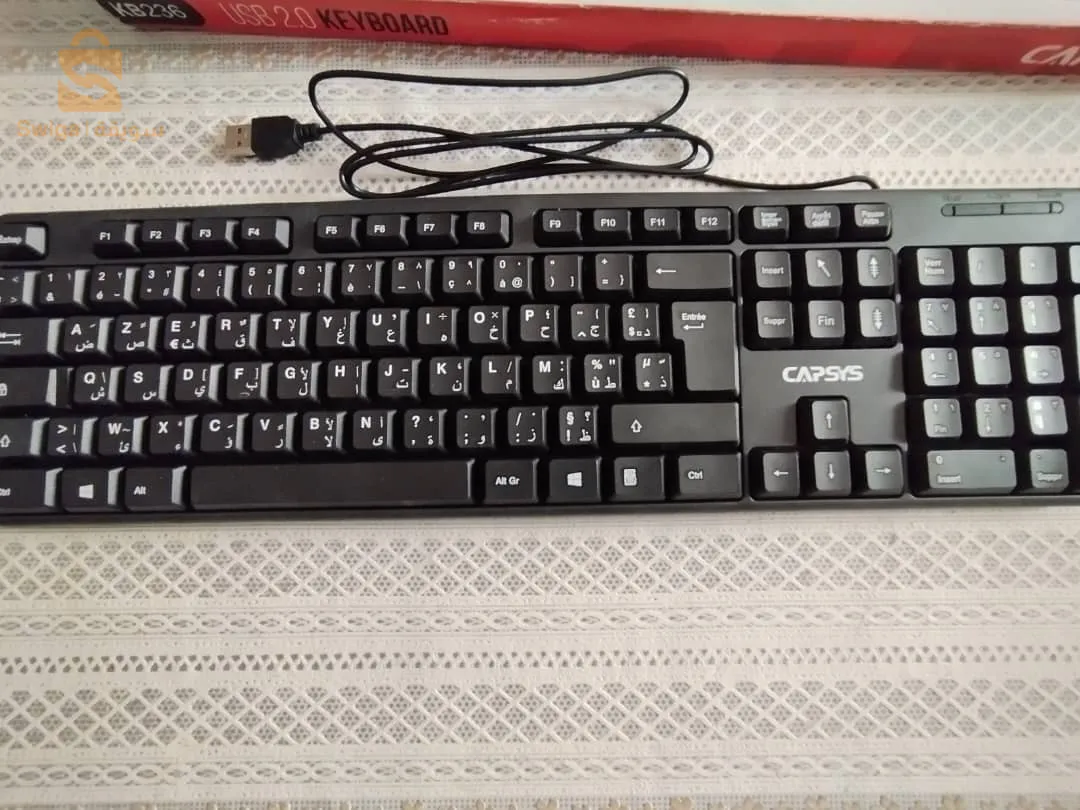 لوحة مفاتيح الكمبيوتر