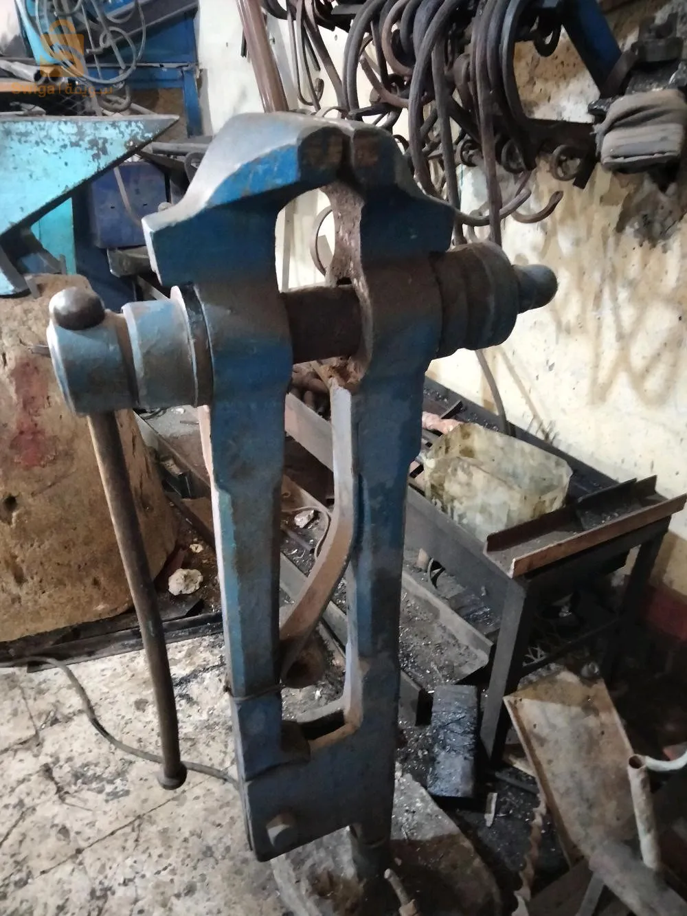 منشار ومثقاب نوع hilti و ليتو