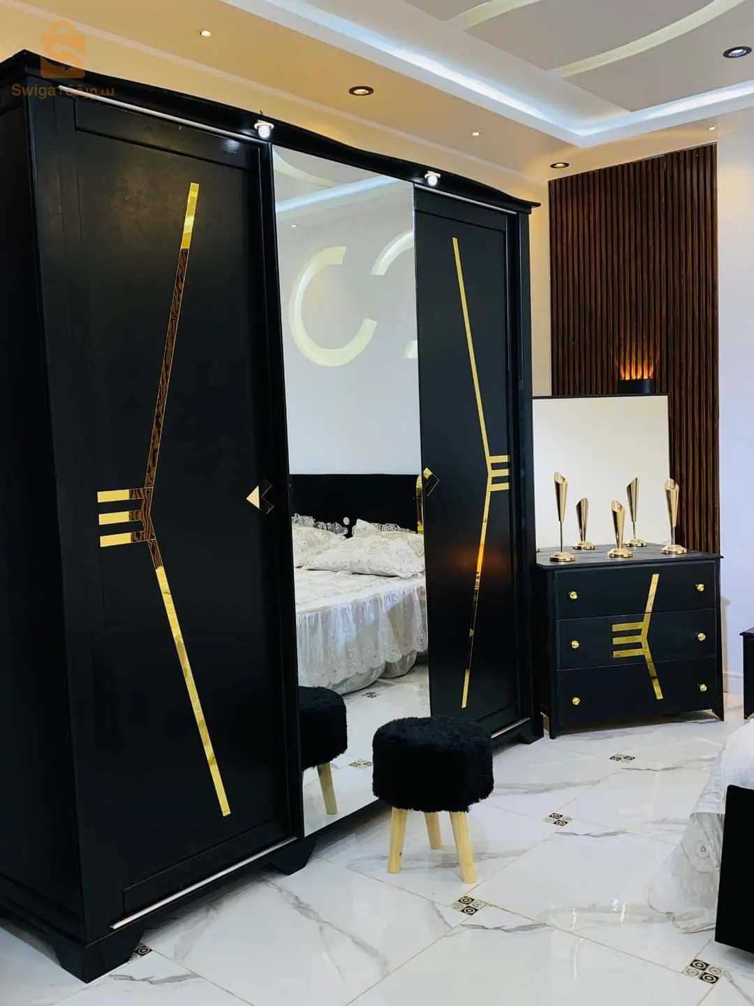 غرف نوم للعرسان🥳 اسعار جد منخفضة😱 لافااااررر يا الزاولي اتزوج💪🏼❤️ وشراك تستنا اطلب الان 📞📞0779600450☎️
                                         ☎️0664484328☎️
✅️ تخفيضــات فصل الشتاء بروموسيو هبال شانبرا ب  4 ملايين و 200 فما فوق
✅️ خلي الزوالي يتمتع اقوى التخفيضات 
☑️ غرف نوم بالخشب الاحمر مع ابواب
☑️ السرير بالخشب الاحمر 1.60×1.90
✅️نقل🚛🚛 وتركيب على الزبون عبر كامل الولايات24/24
✅️📞 لطلب غرفتكم او الاستفسار يمكنكم زيارة الصفحة او مراسلتنا على الخاص او الاتصال على الارقام التالية
✅️العارضة الخشبية (سومي) 500الف