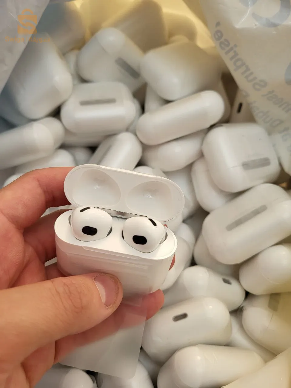 AIR PODS PRO
AIR PODS 3