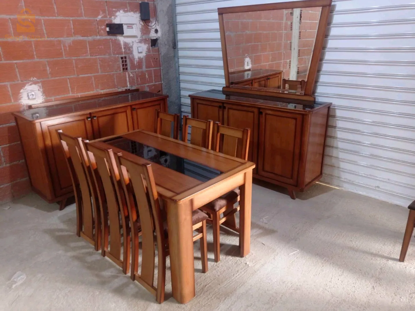 Table salon et salle à manger+table basse et le bahut