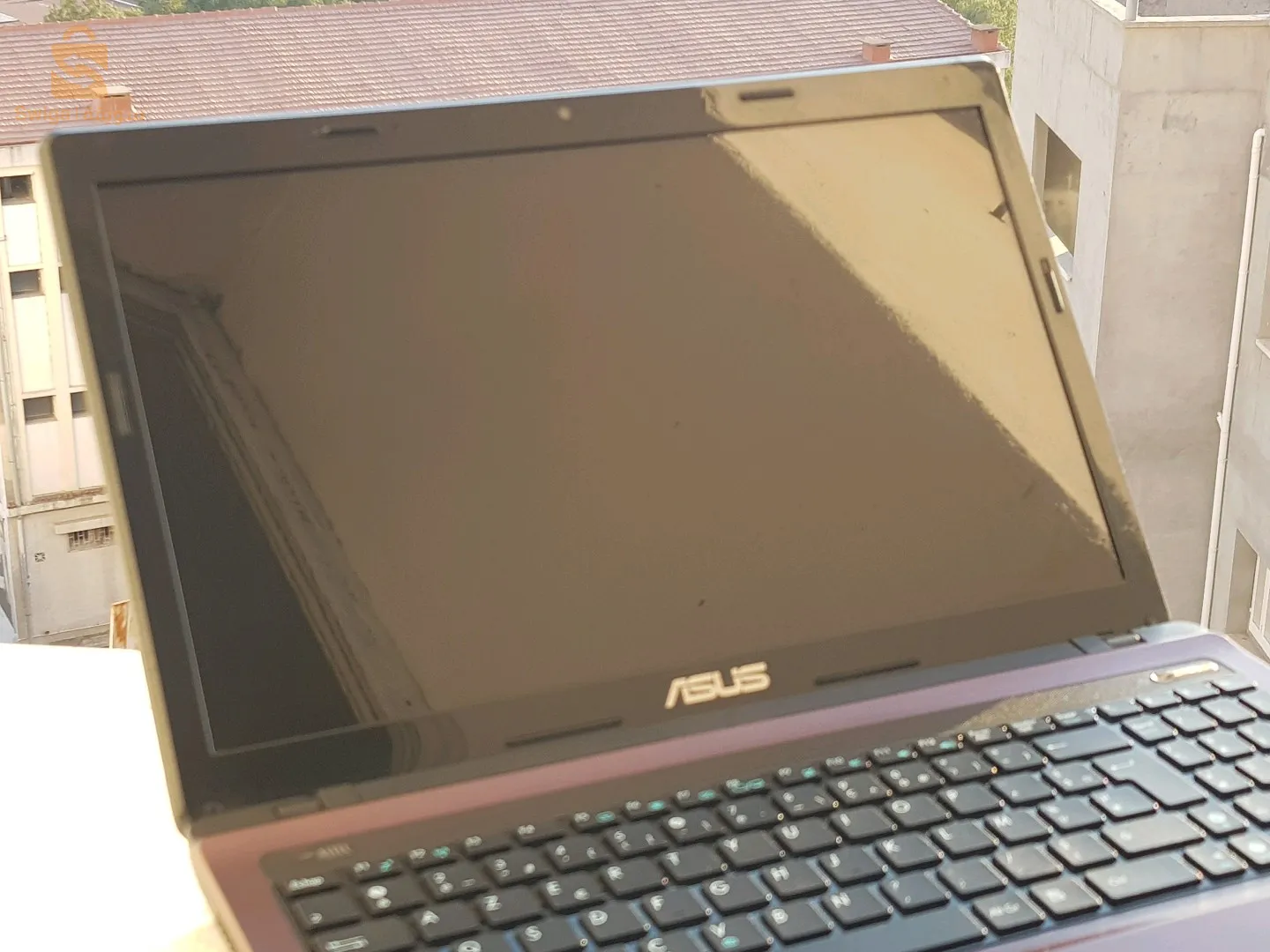 PC PORTABLE ASUS 4/256 SSD