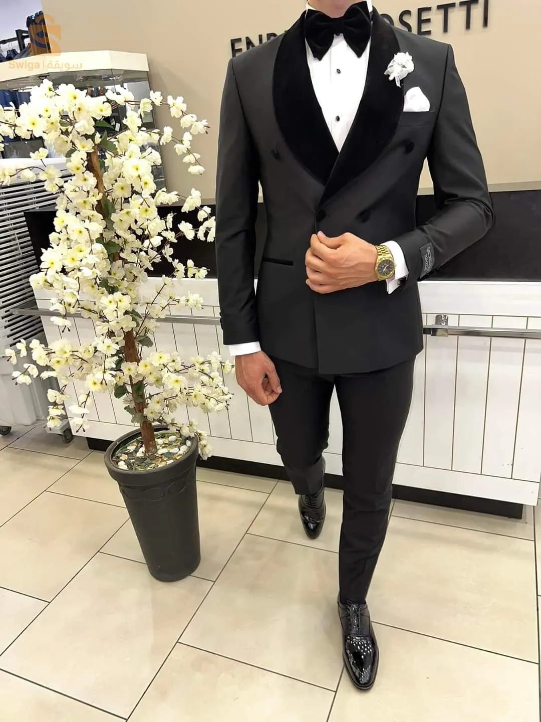 البسة و بدلات زفاف كلاسكية