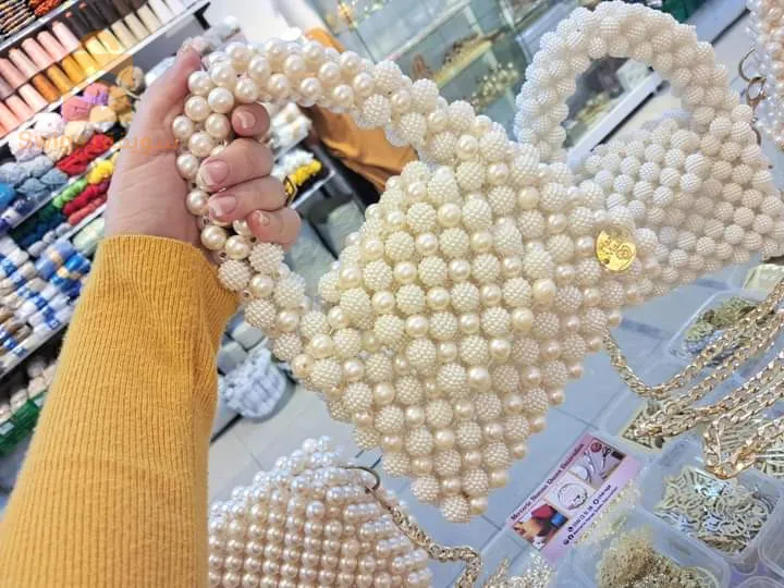 اكسيوارات الشعر