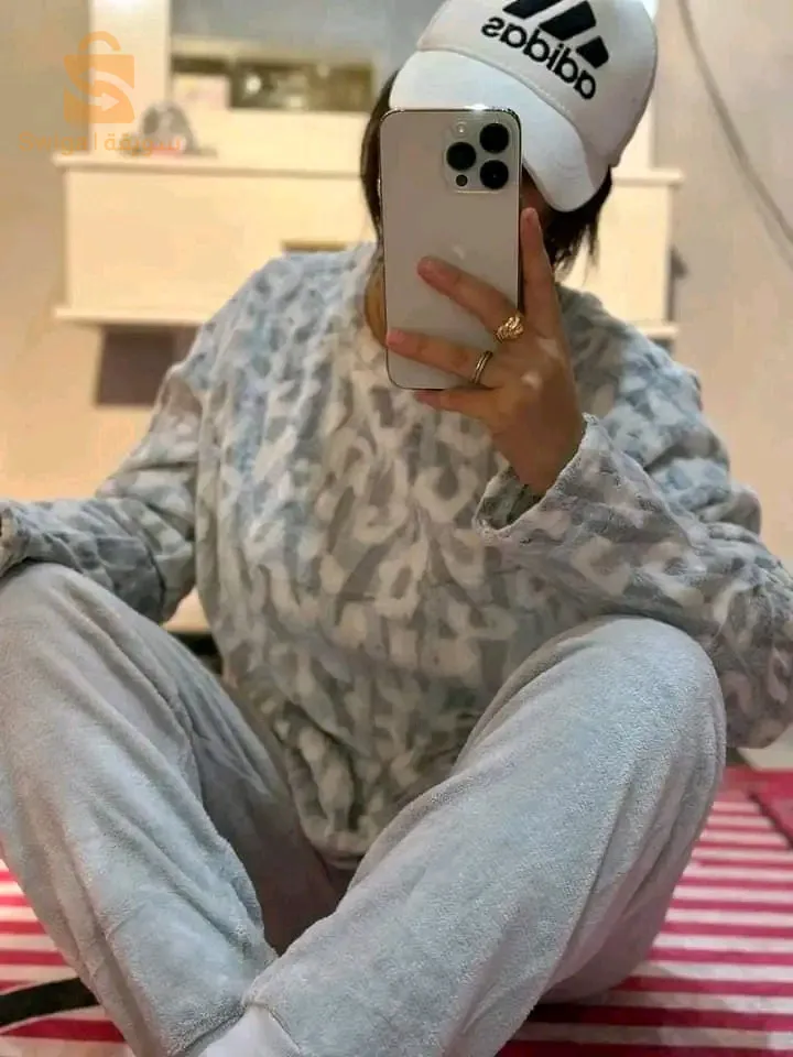 ملابس نساء