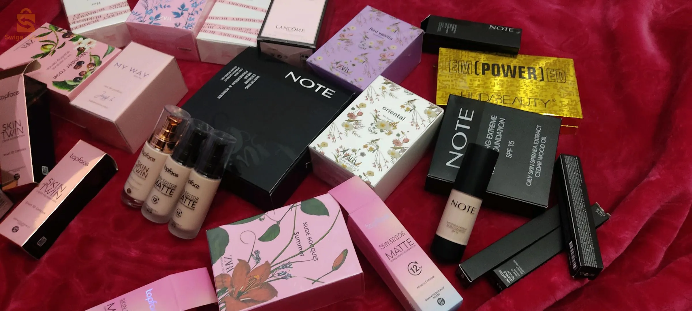 مواد تجميل روعة....