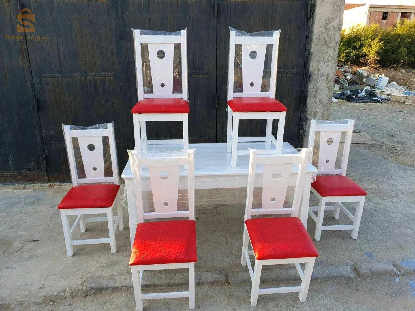 سلام عليكم و مرحبا بيكم 

 🔴 سعر التوصيل🚚 يختلف على حساب المكان.  
🔴 لتسجيل الطلب ابعتلي رقم الهاتف و المقاس شحال و العنوان بالضبط. 
🔴 العنوان :براقي 🤳 المقر في العاصمة نخدمو التوصيل
 مرحبا بيك👏