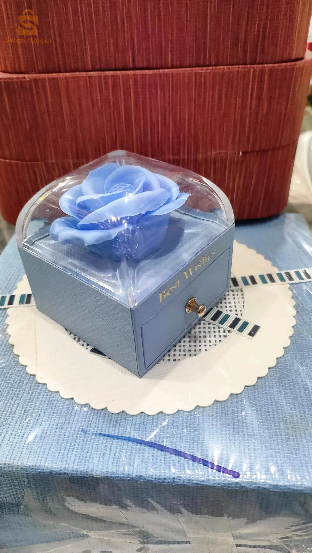 علبة خطوبة الخاتم والاقراط