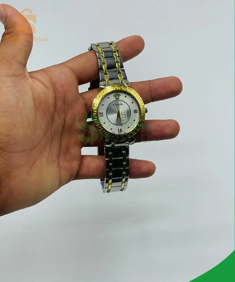 ساعة يدوية Montre à main.