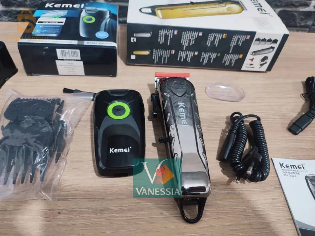 Pack tondeuse 2 en1 Original :
✅ Tondeuse kemei sans fil avec dégradation 0,5 avec afficheur LED chromé
✅ Tondeuse Kemei pour barbe spécial 0