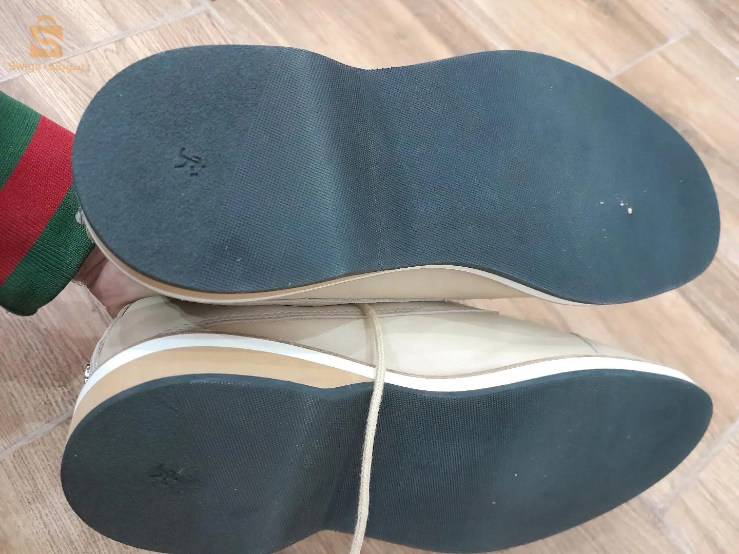 chaussures en cuire  pointure 40