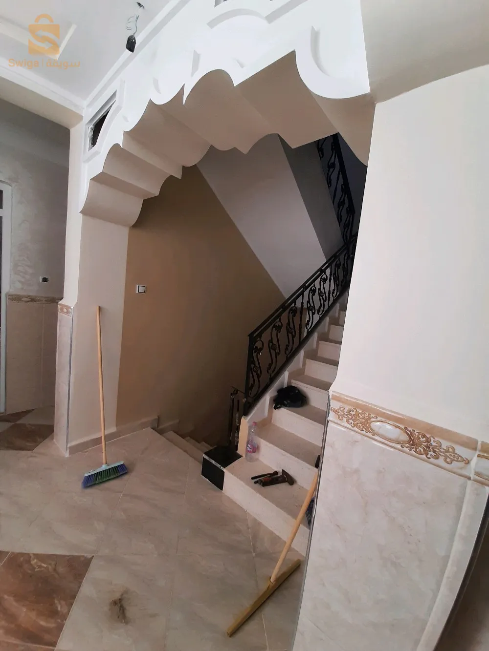 لمن يبحث عن دهان وديكور