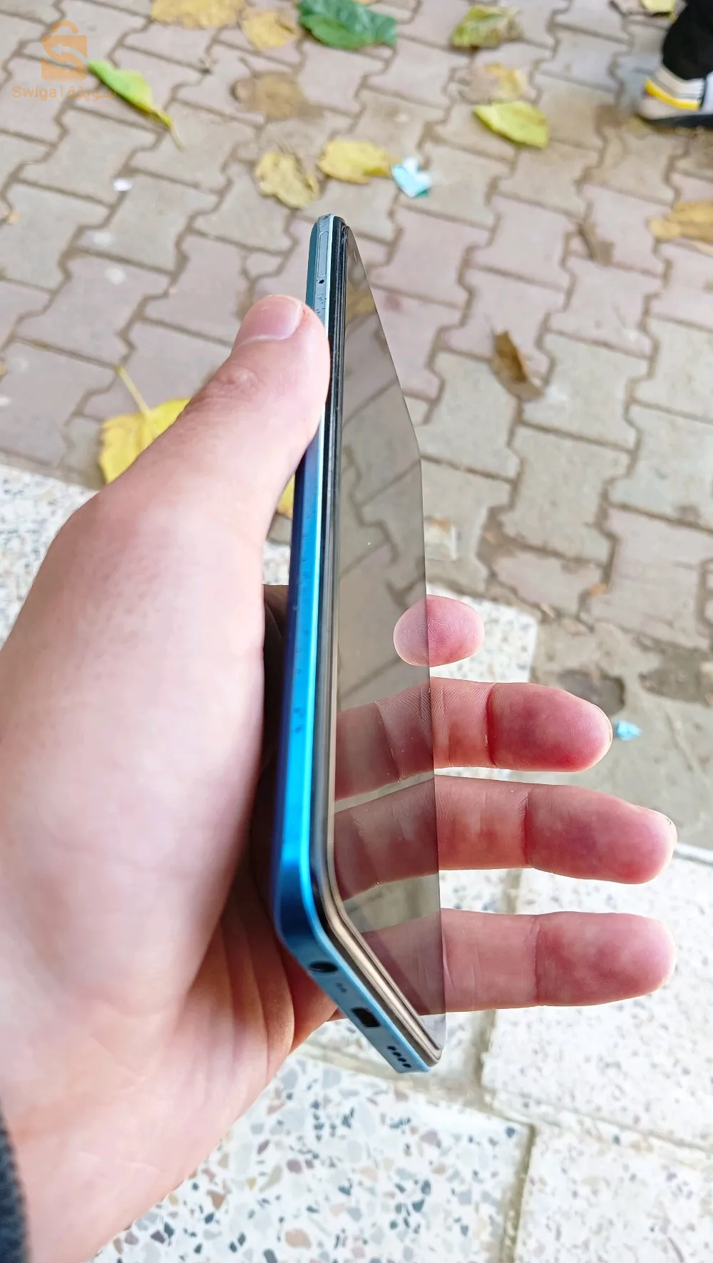 تلفون جديد. لي مهتم يعيط 
0676930746