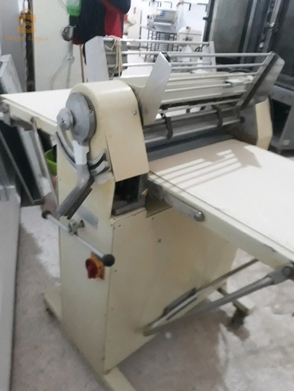 بيع عتاد حلويات وبيتزا