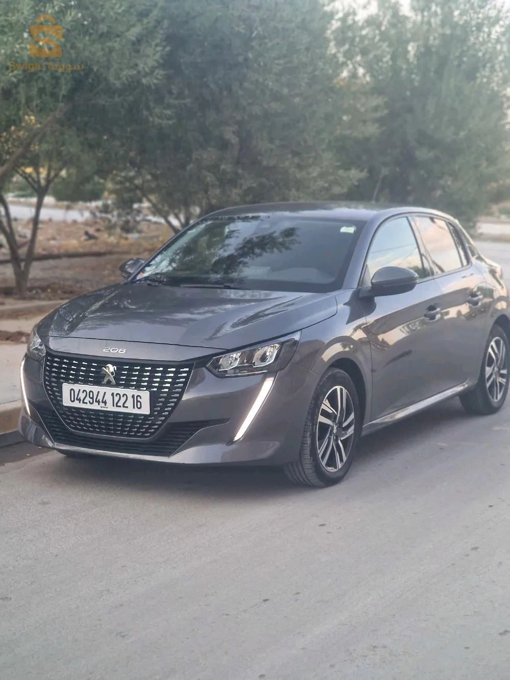 فروا لال اريار