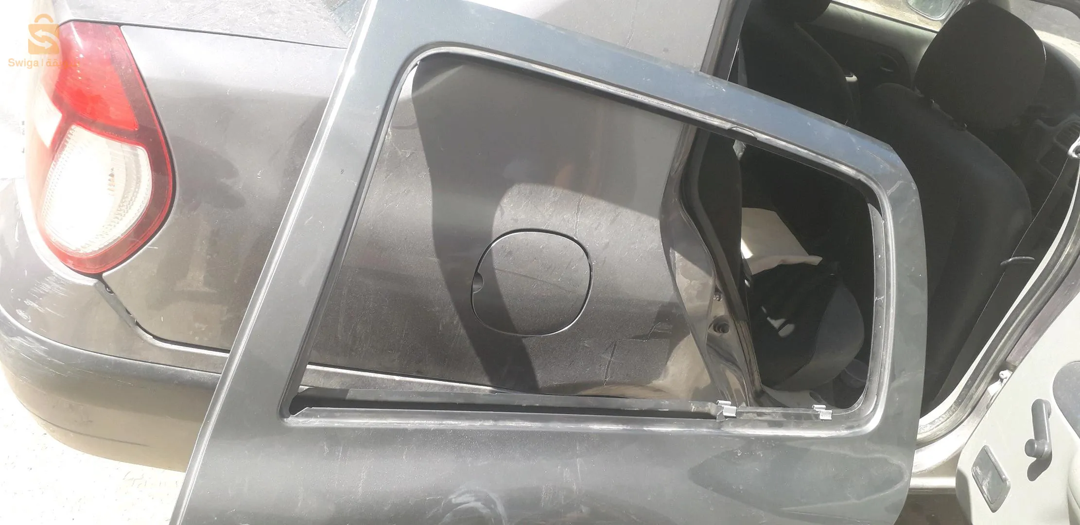 باب خلفي جهة السائق يسار