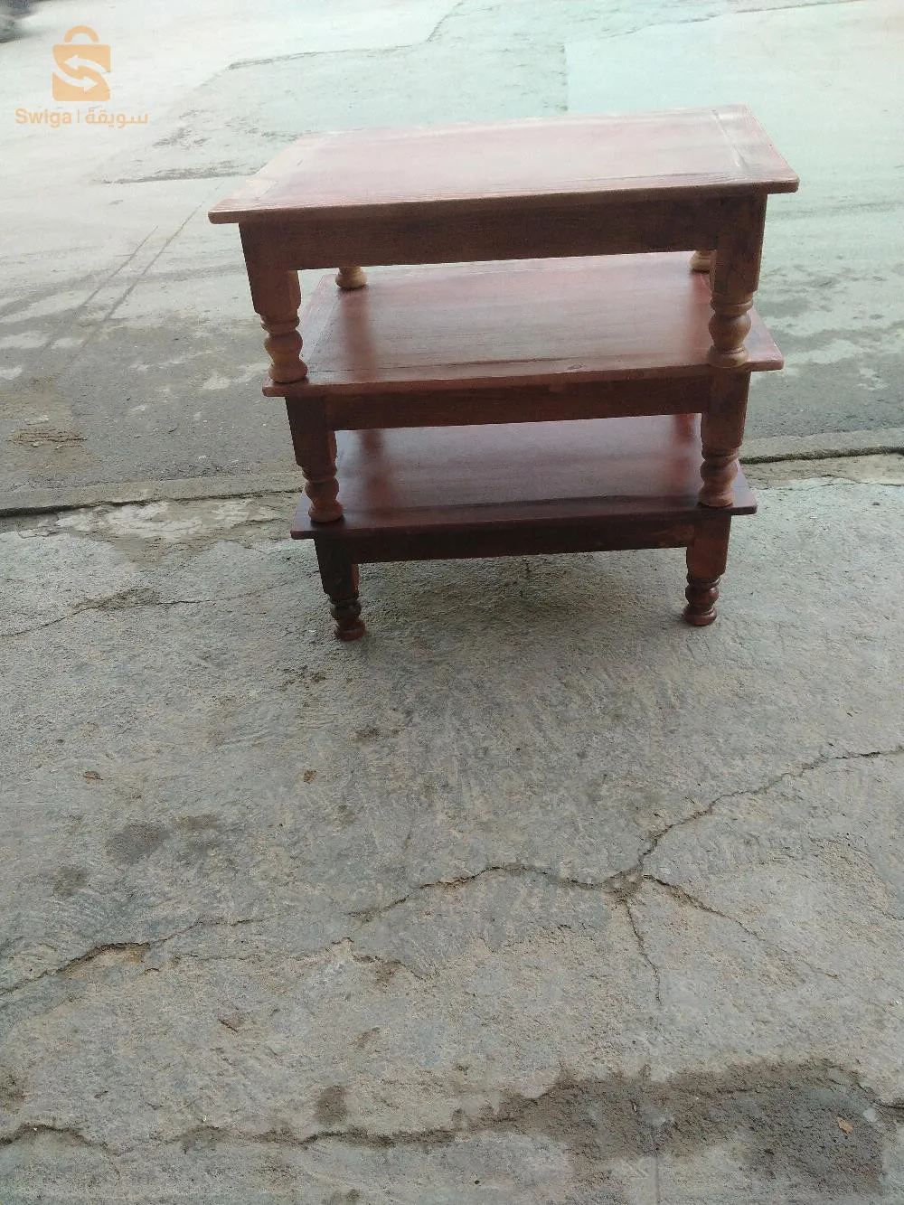 طاولة صالون