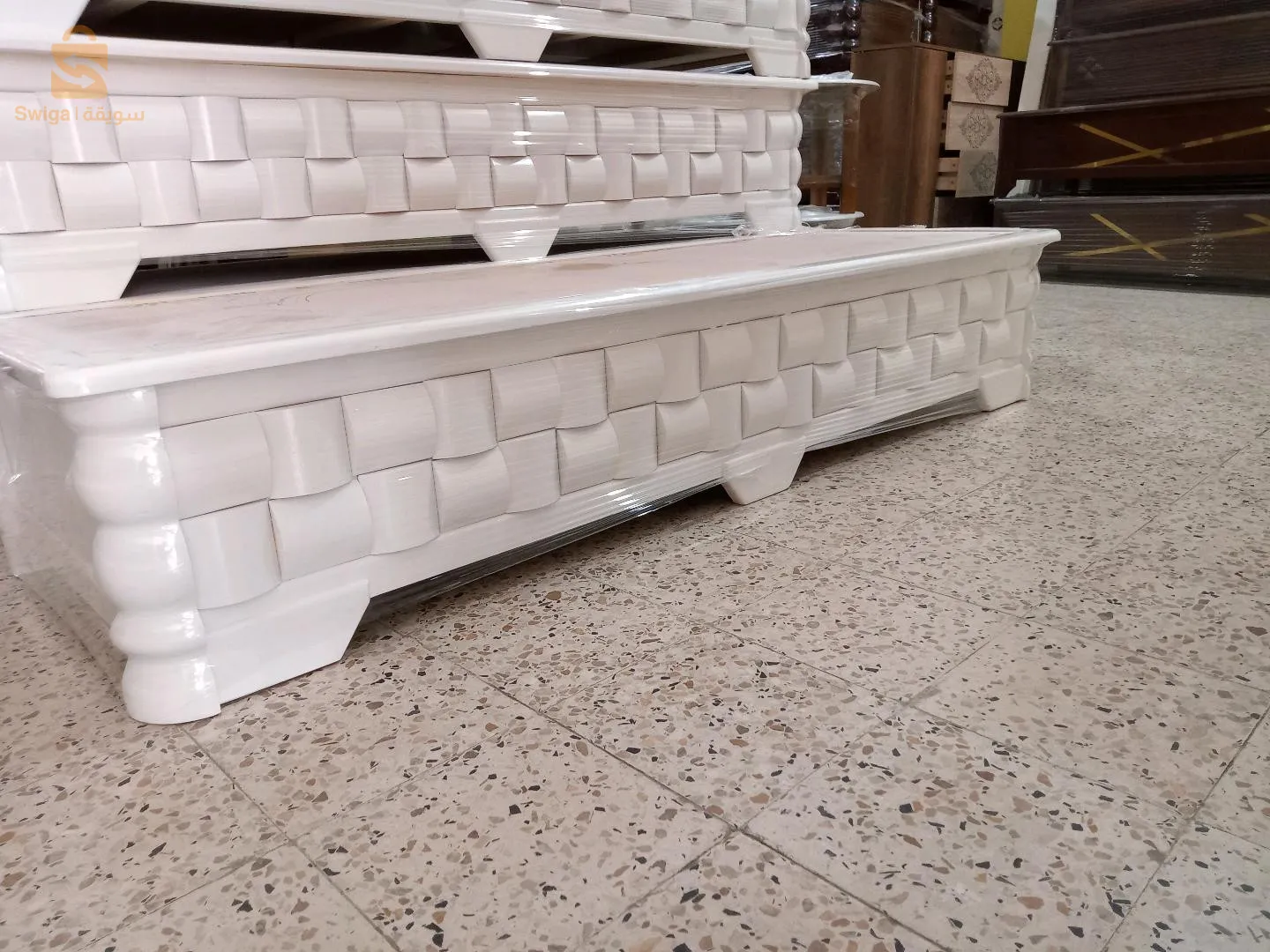 Canapés 100% bois rouge