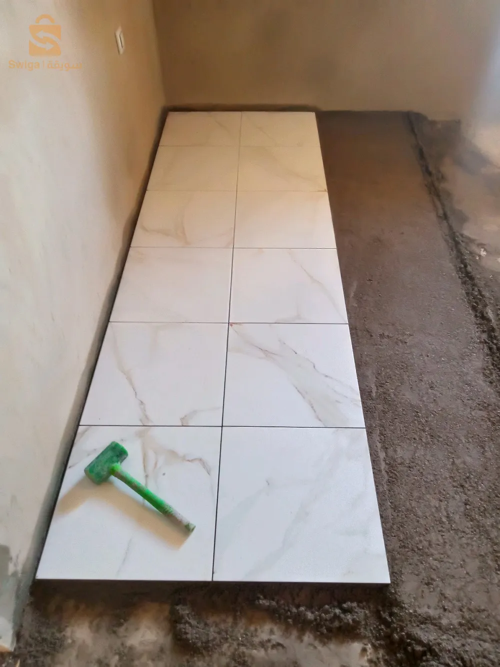 Poser des carreaux de céramique rapidement et parfaitement