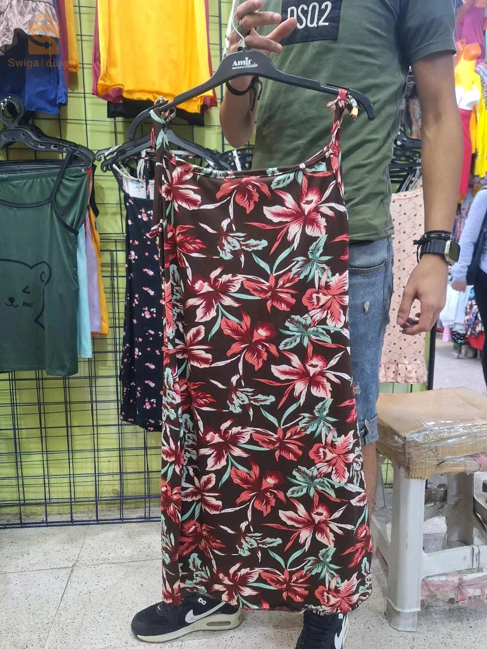 ملابس نسائية