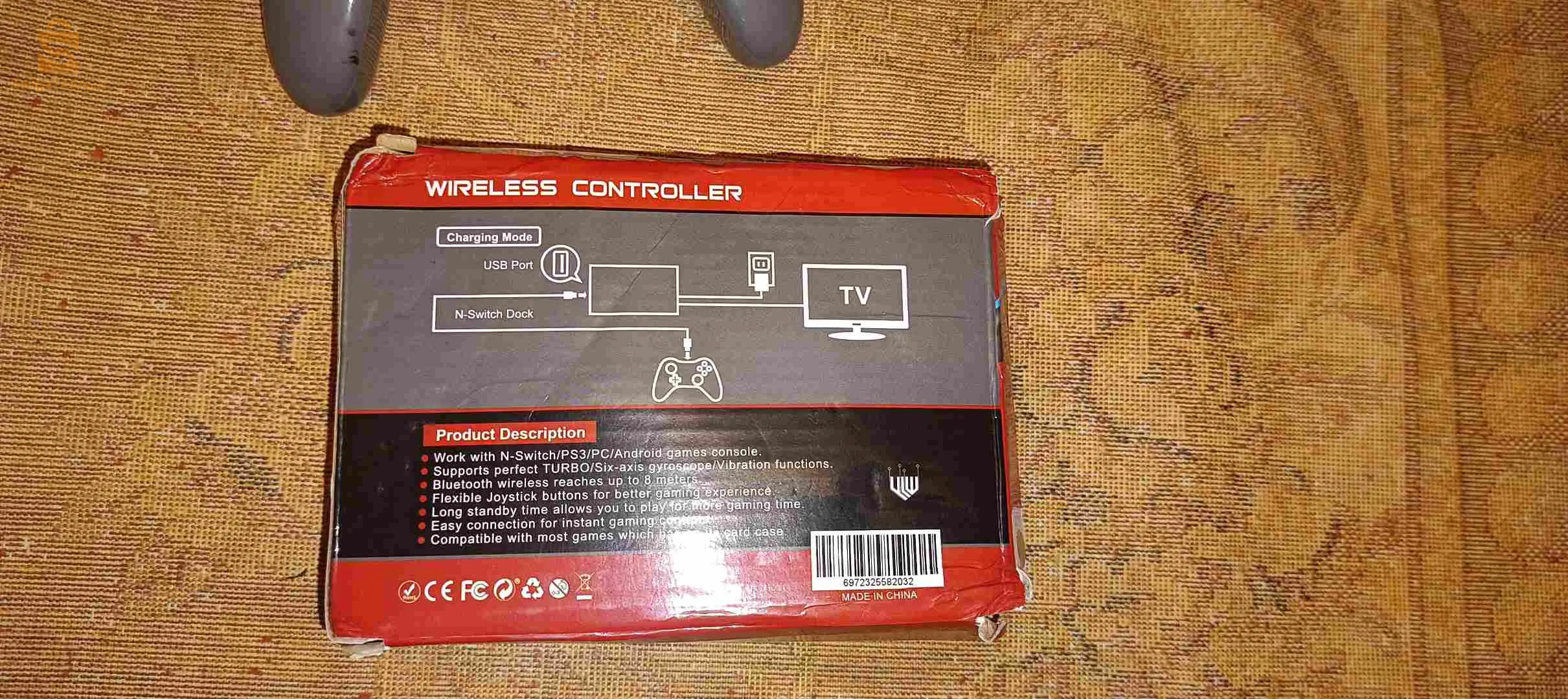 A Bluetooth-enabled wireless game controller for Android and PlayStation, equipped with a powerful and long-lasting battery.