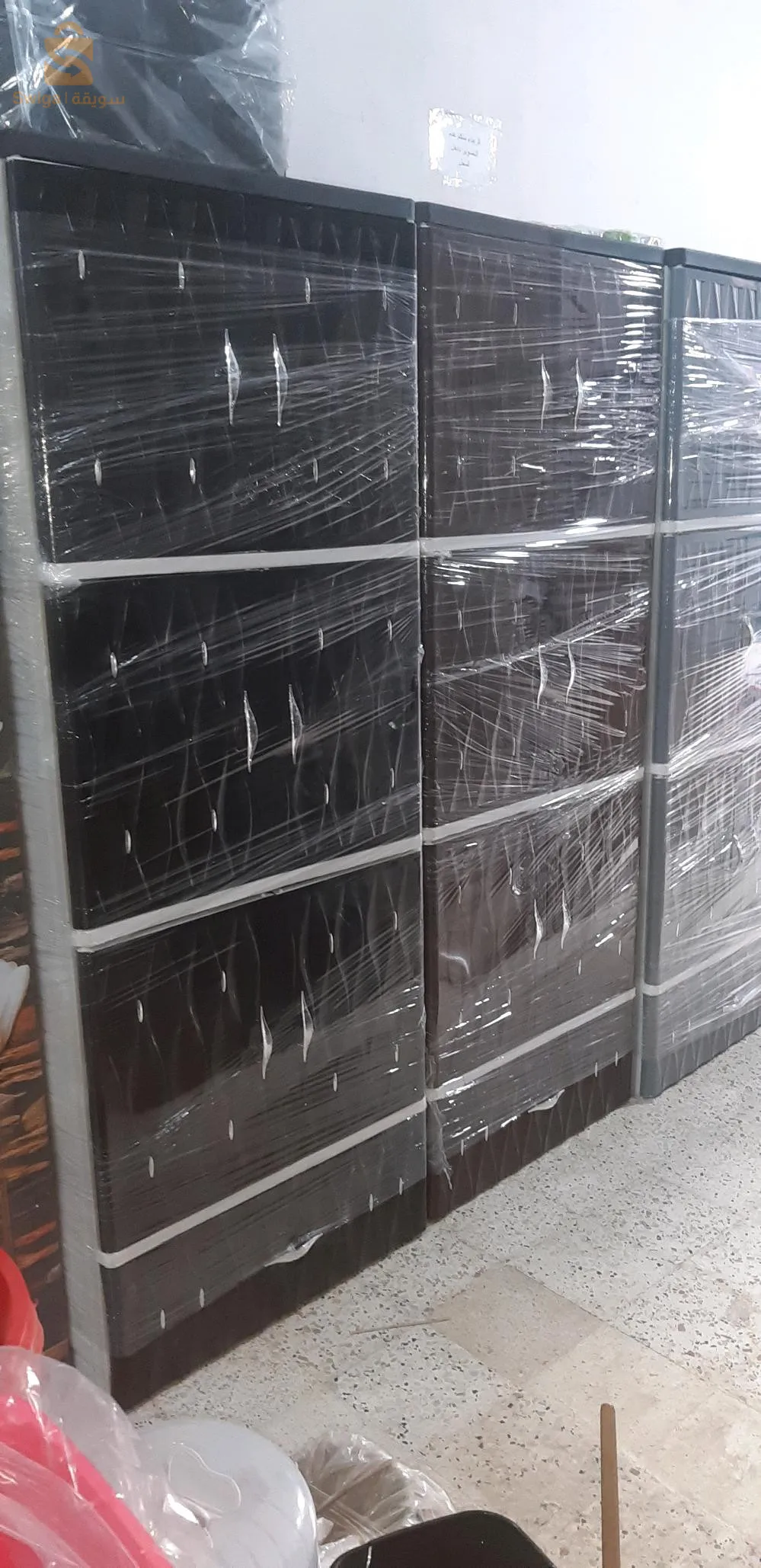 خزانة ملابس