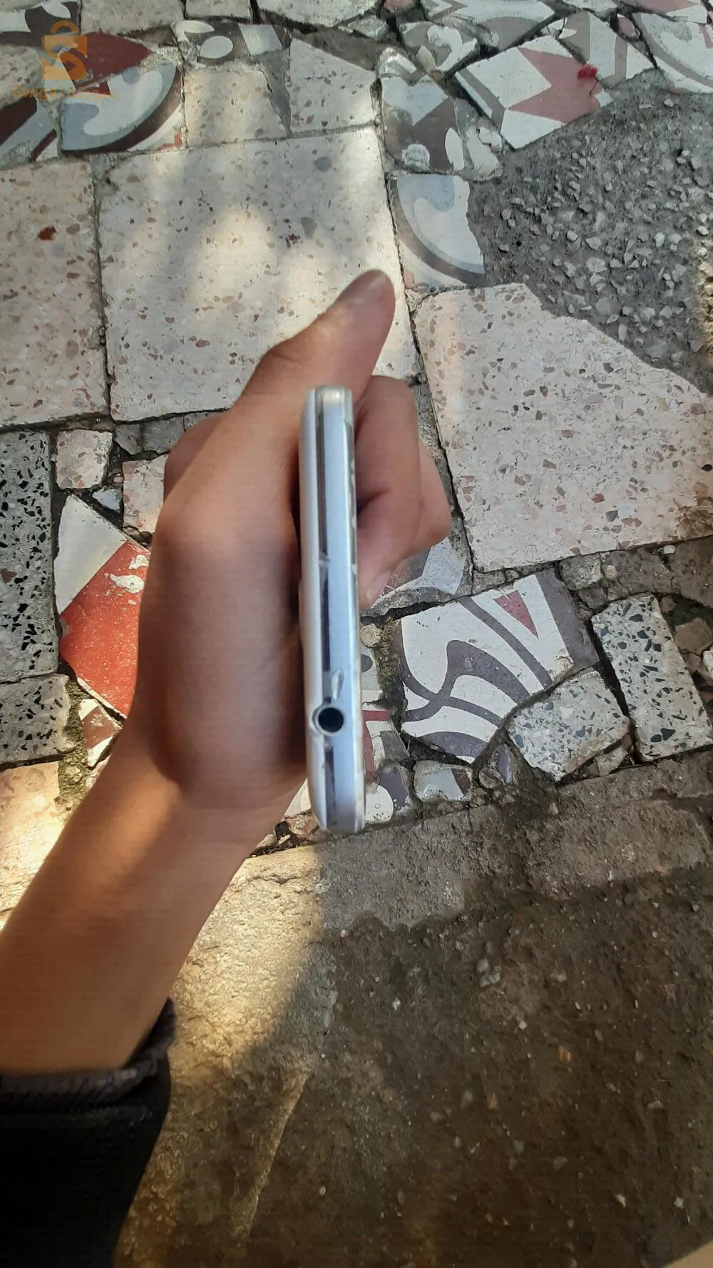 هاتف