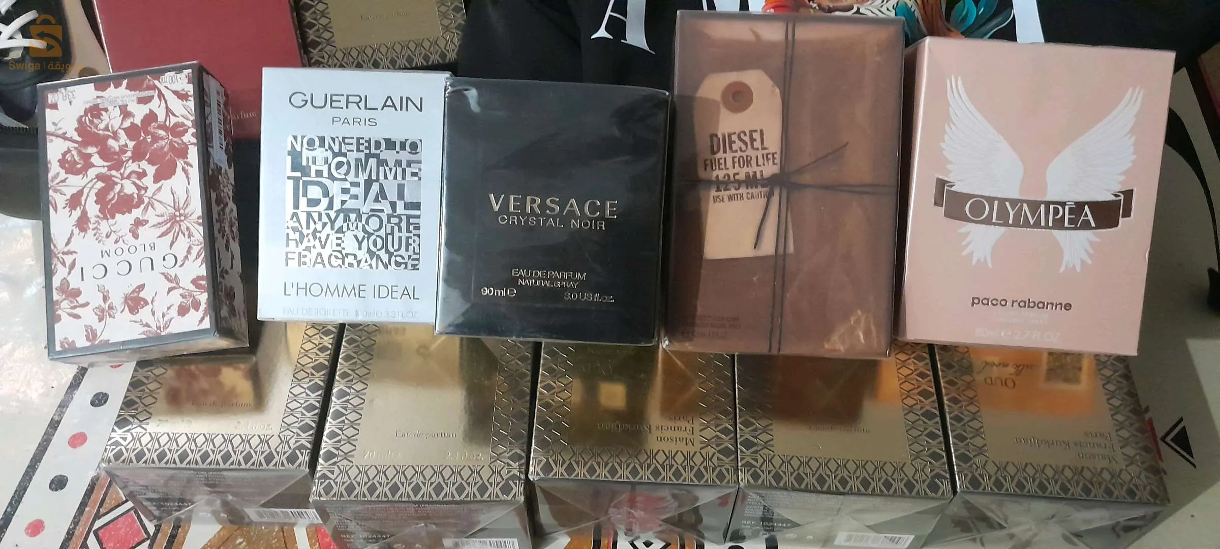 عطور نسائية و رجالية