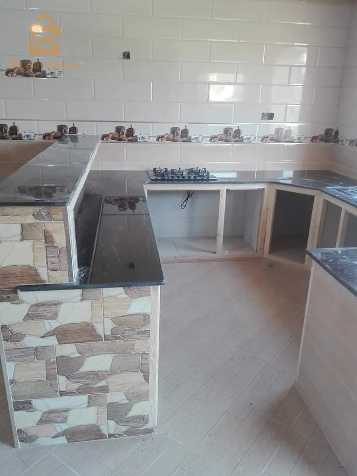 بلاكو بلاط أسقف جدران. بلافو ديمونتابل.بلافو pvc
سيراميك ارضيات وجدران المطابخ والحمامات 
بناء وتلبيس الجدران